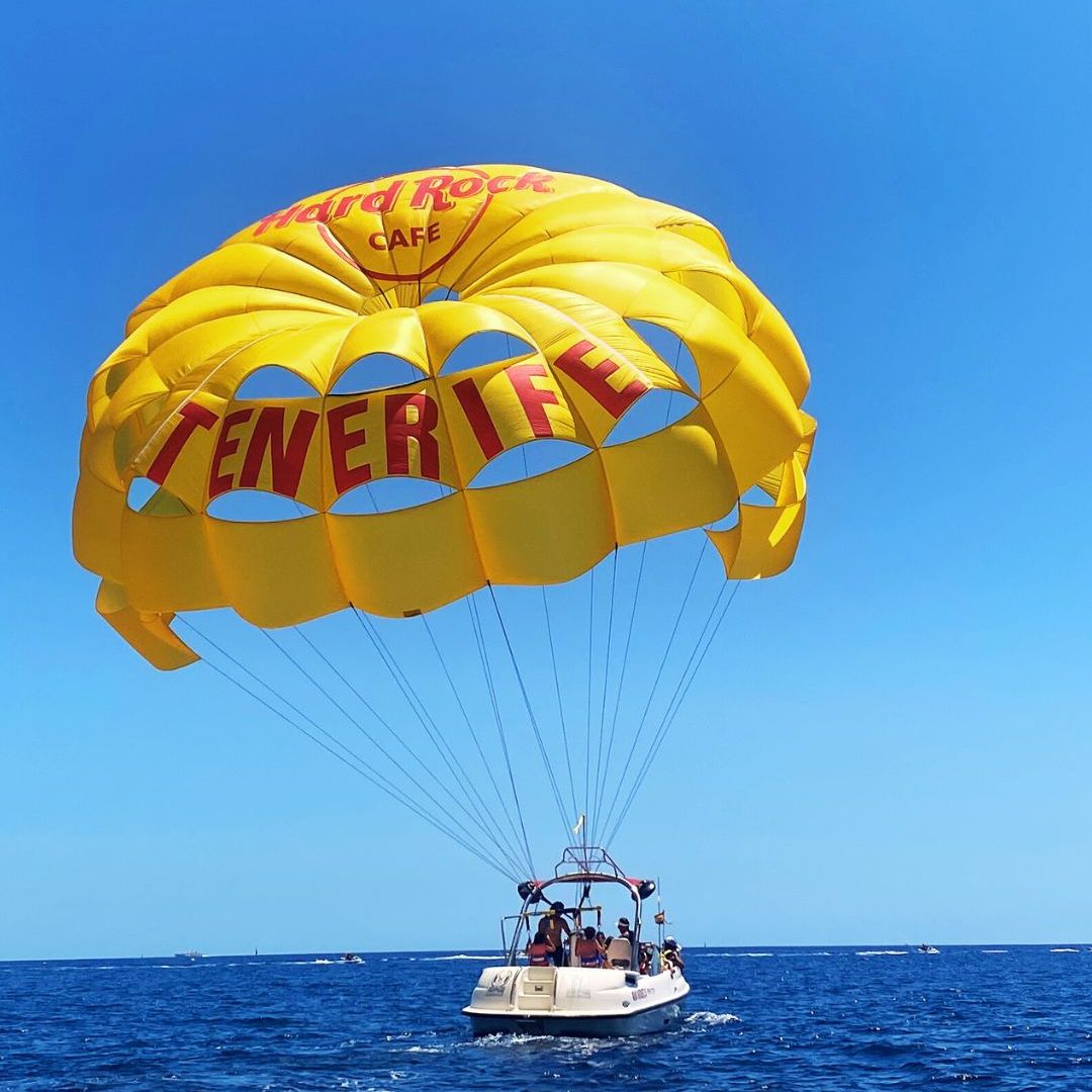 parasailing in tenerife